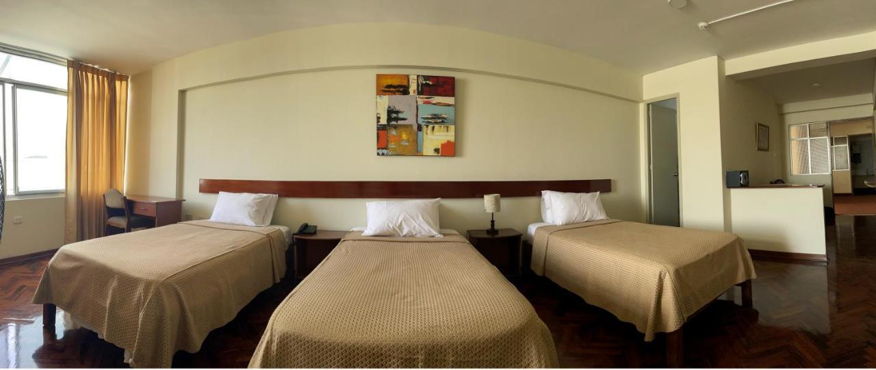 Hostal Solari 特鲁希略 外观 照片