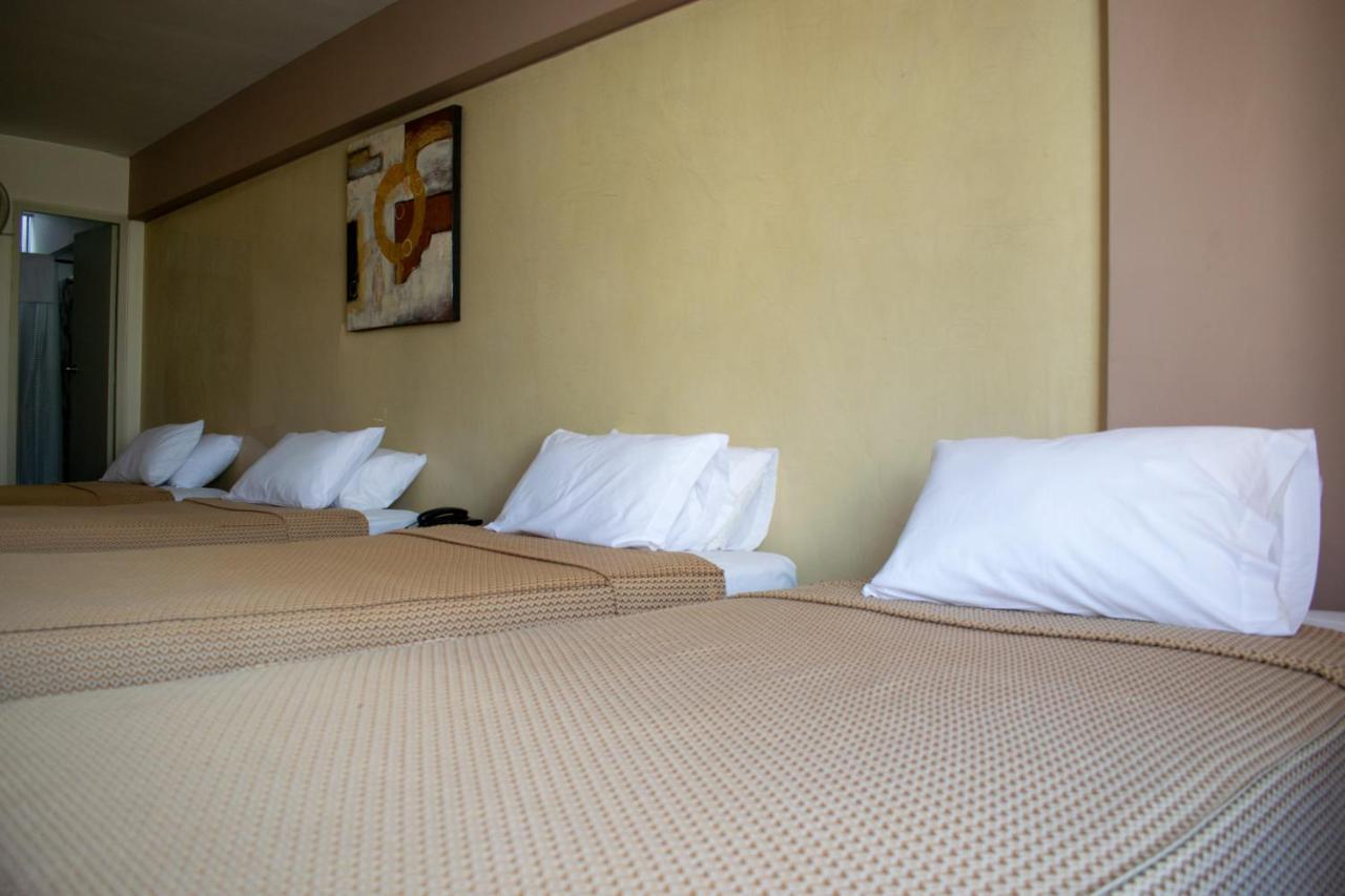 Hostal Solari 特鲁希略 外观 照片