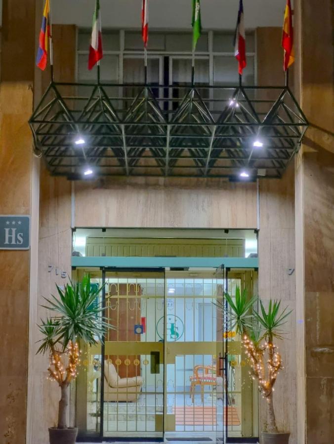 Hostal Solari 特鲁希略 外观 照片