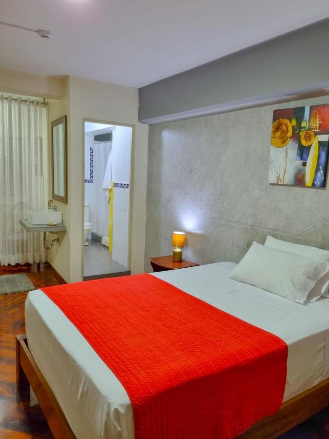 Hostal Solari 特鲁希略 外观 照片