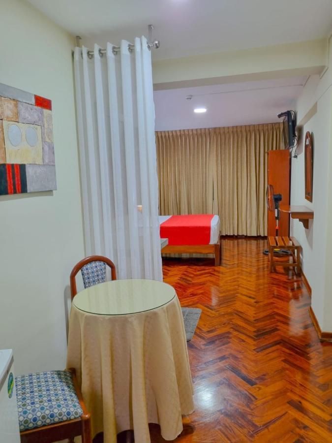 Hostal Solari 特鲁希略 外观 照片
